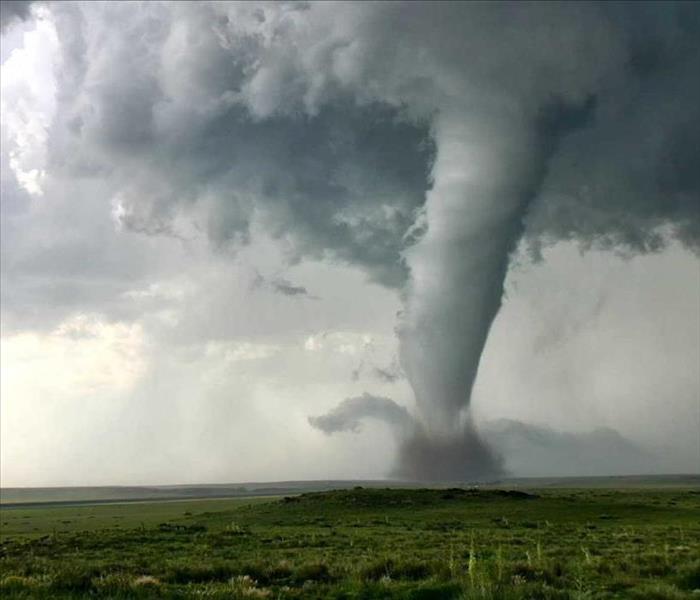 Tornado, open field, storm